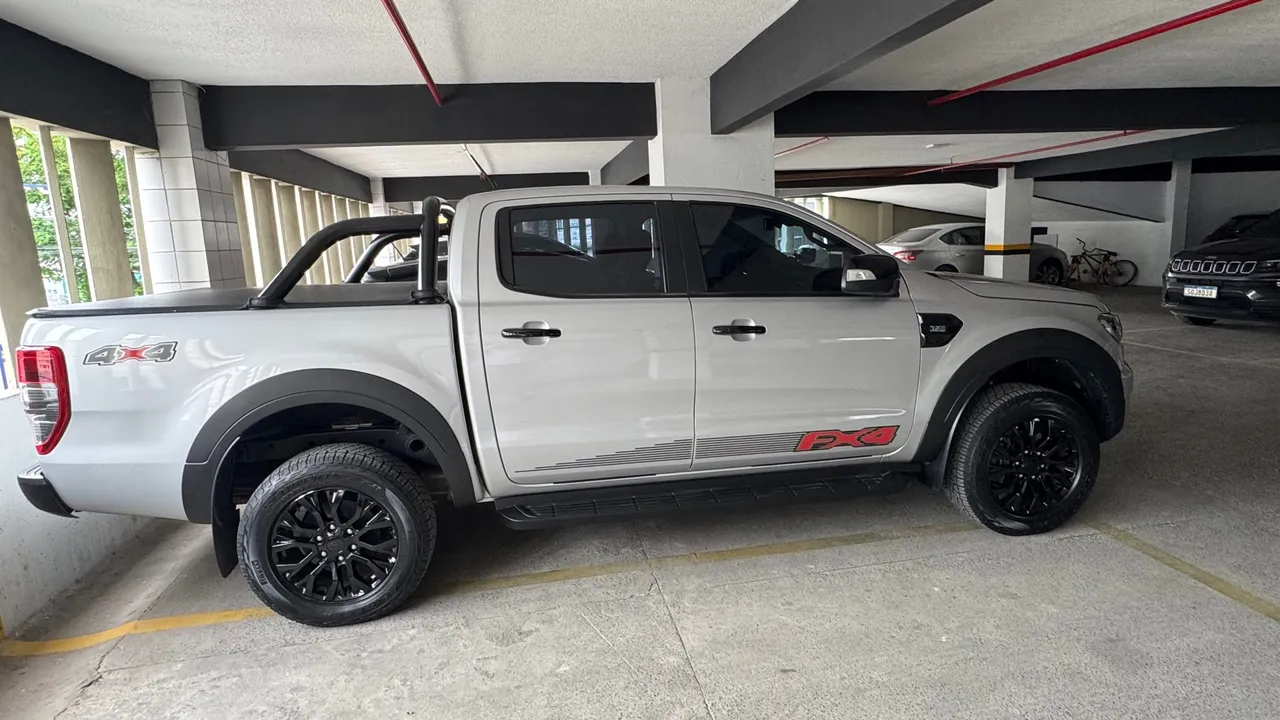 Vendo Ford Ranger FX4 2023 4x4 Diesel - 25.000 km - Impecável!