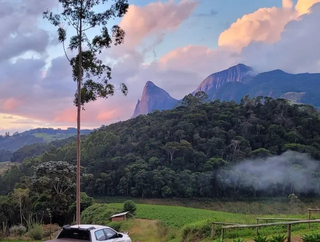 Terreno Exclusivo, com vista para a Pedra Azul (a partir de 20.000m2)