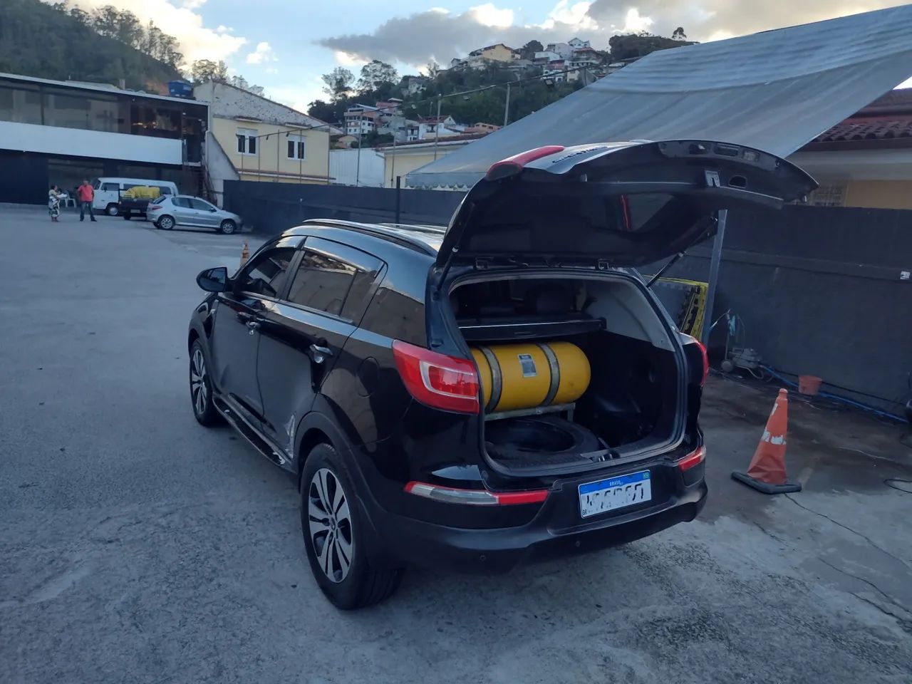 Sportage 2.0 automático completo com gnv - Foto 3