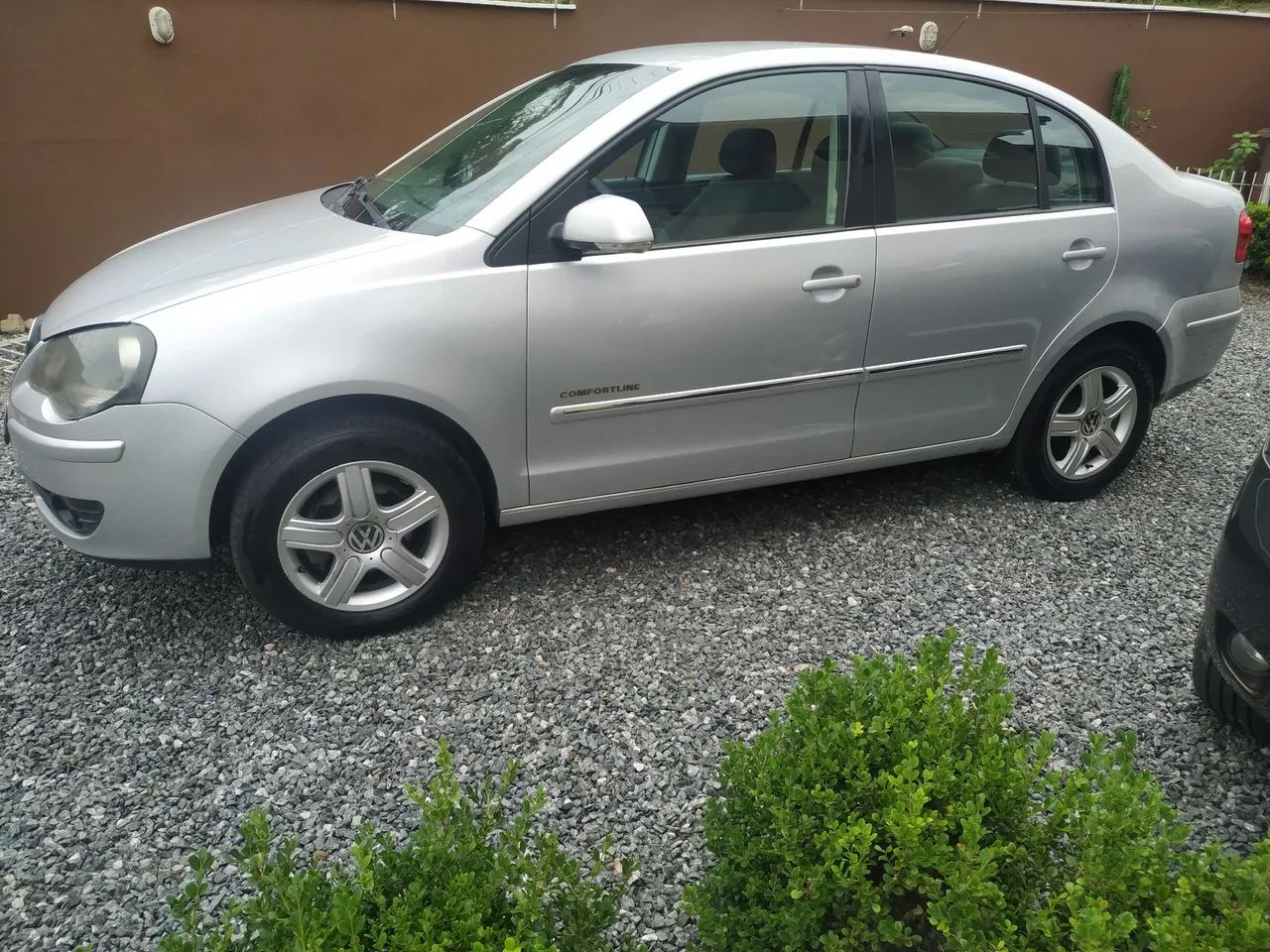 Polo sedan 1.6 confortline 