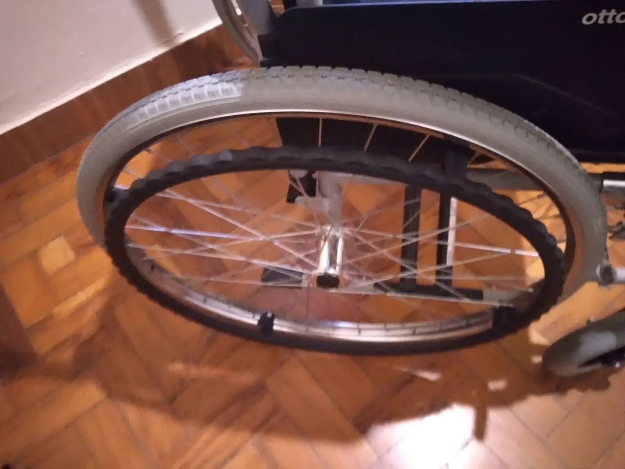 Cadeira de Rodas - Conforto e Mobilidade - Foto 3
