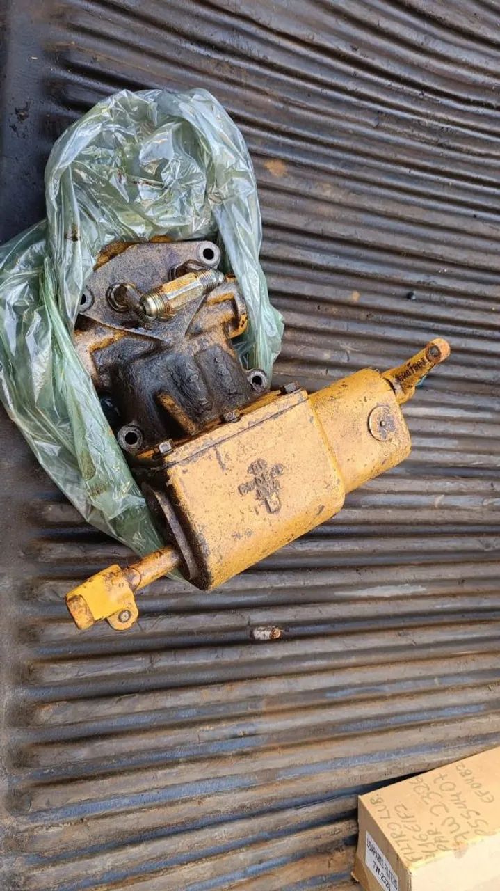 Caranguejo D6 trator 