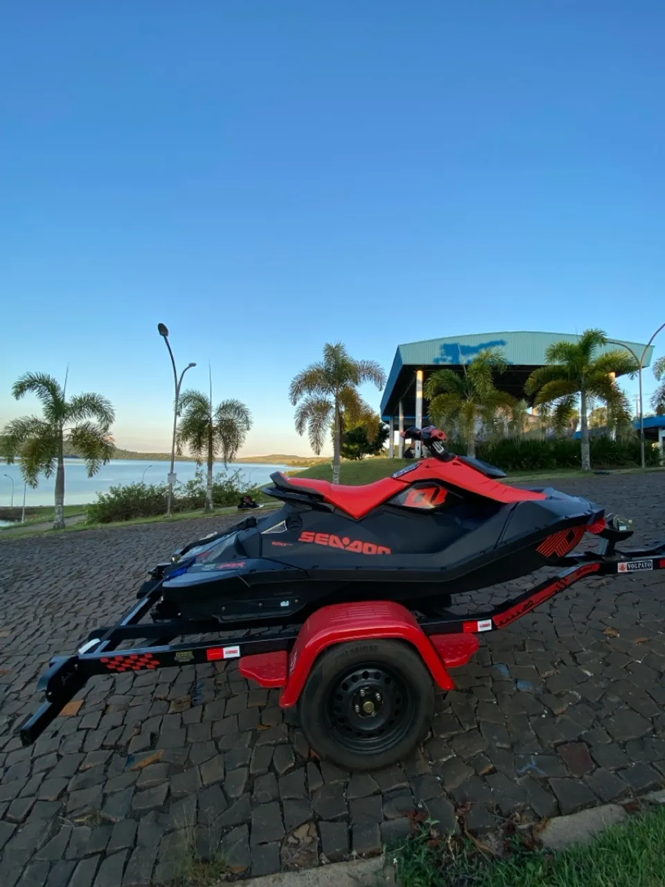 Jet Ski Spark Trixx 2023 18 horas