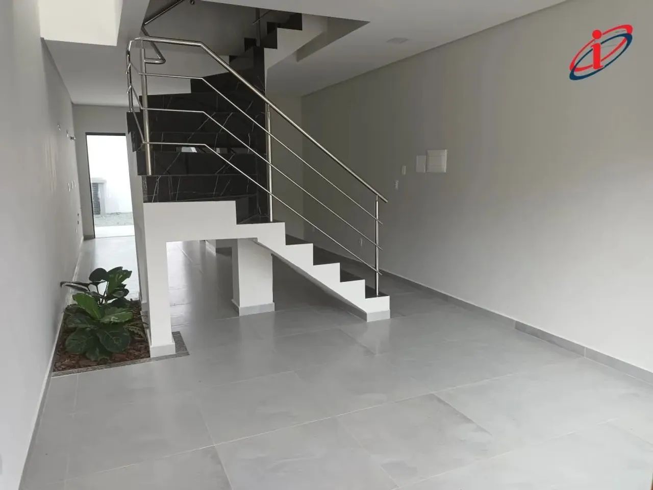 Sobrado Geminado para Venda em Blumenau, Escola Agricola, 3 dormitórios, 1 suíte, 2 banhei