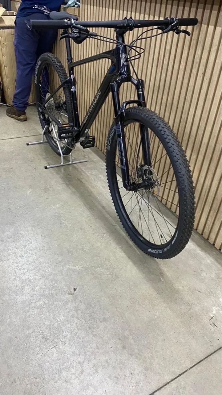 Bike mtb aro 29 de carbono