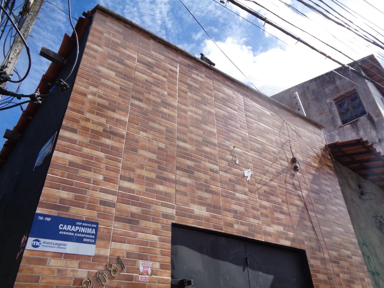 02 SALAS, COZINHA, 01 BANHEIRO. ALUGUEL: R$ 1400,00 IPTU: 06 X R$ 73,08 TX DO LIXO ISENTO  - Foto 2