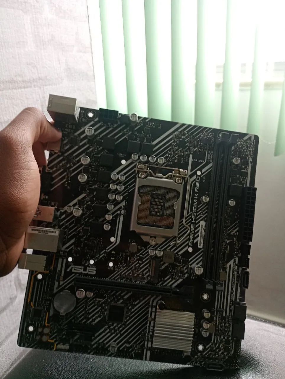 Placa mãe h510m-K ( leia a descrição) 