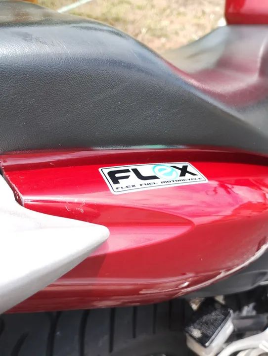 Honda CB 300r - Vermelha - Impecável - Foto 4