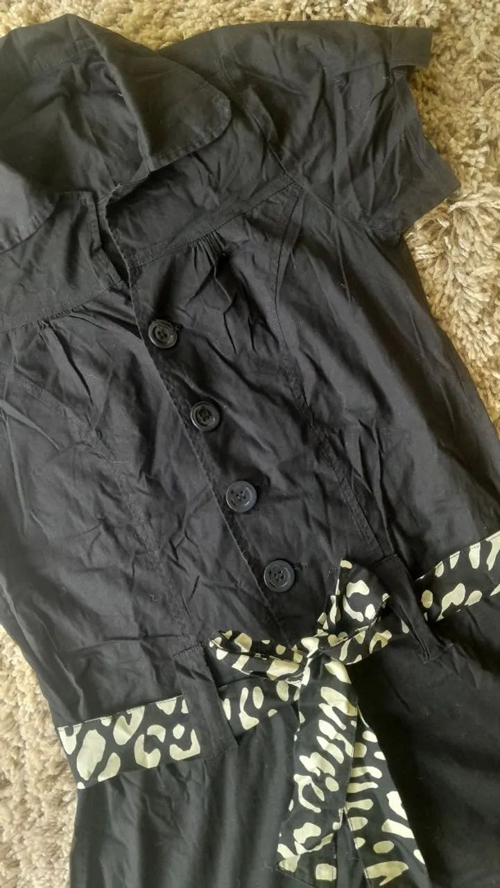 Macacão Preto com Cinto Animal Print - Foto 2
