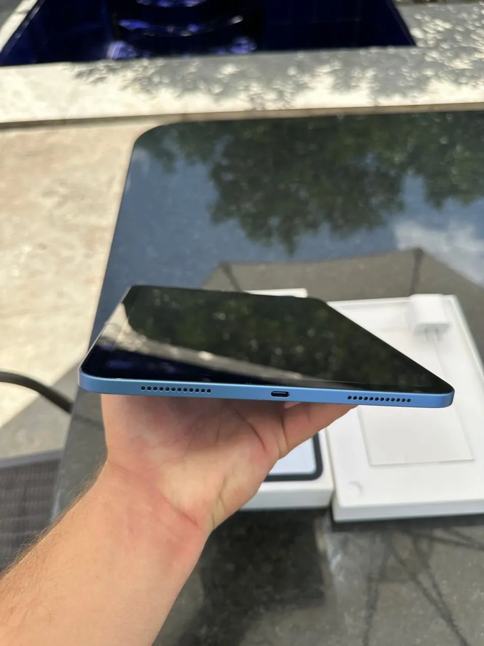 iPad 10ª Geração-estado de loja -sem nenhuma marca de uso com caixa e carregador original 