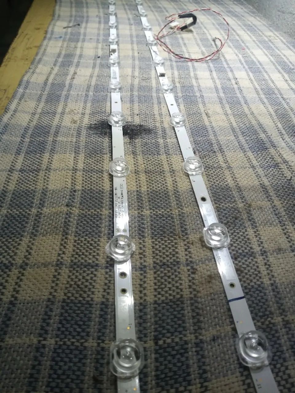 Kit Barras de Leds Tv TCL 40S615 - Foto 4