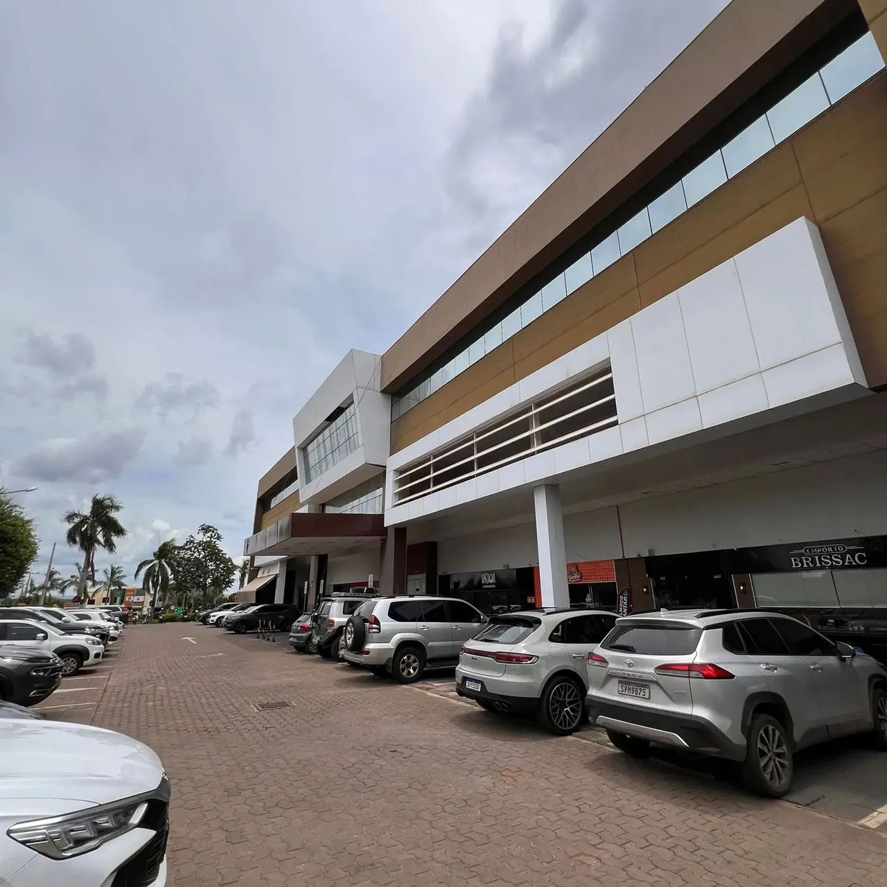 Alugo Sala Comercial de 67m² no Edifício Árya Florais Mall - Foto 2