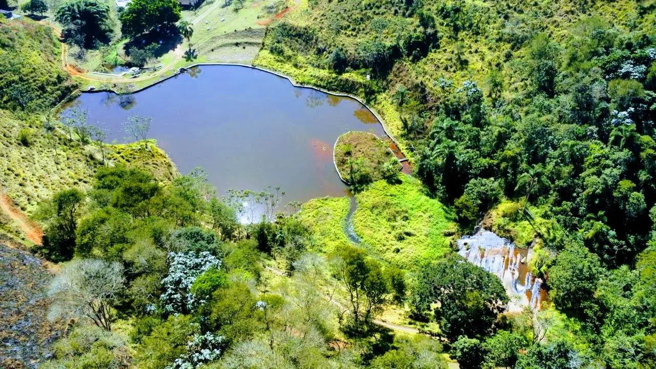 TERRENO para venda com 600 metros quadrados em Igaratá - SP
