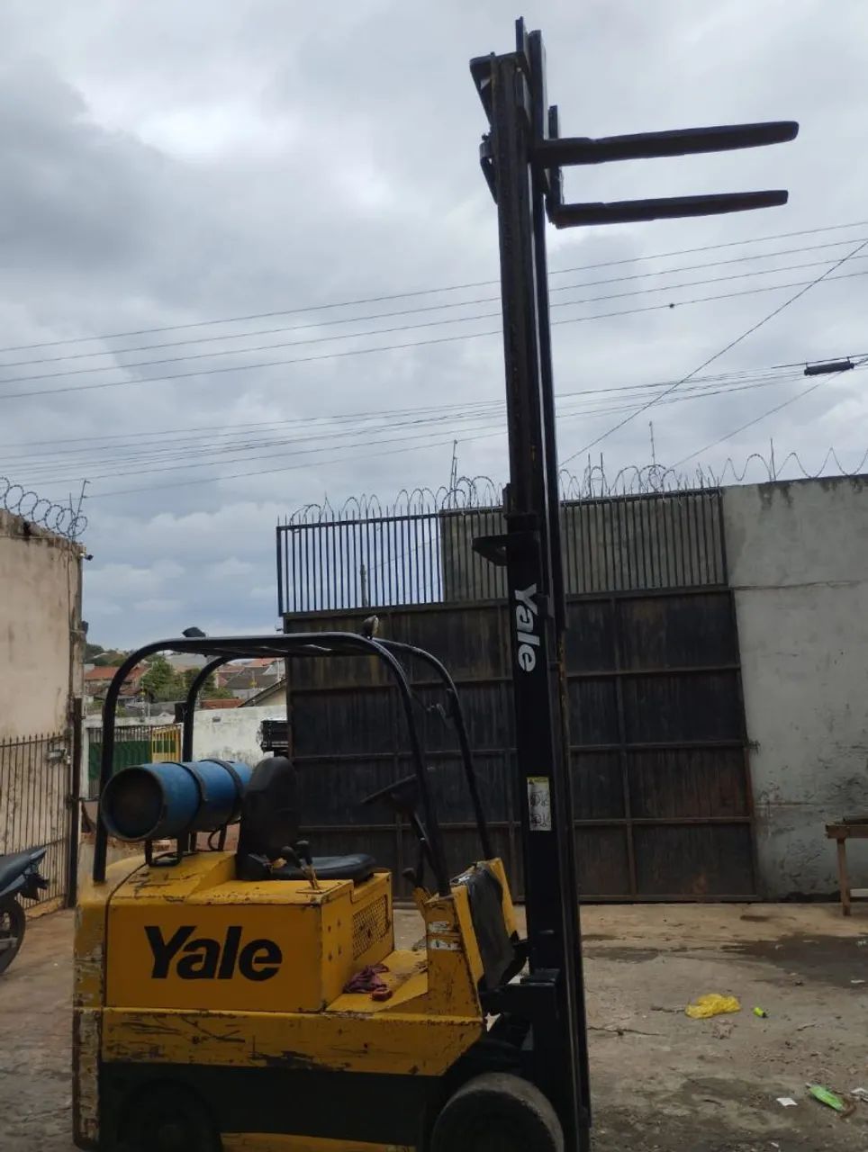 Vende se EMPILHADEIRA YALE  - Foto 3