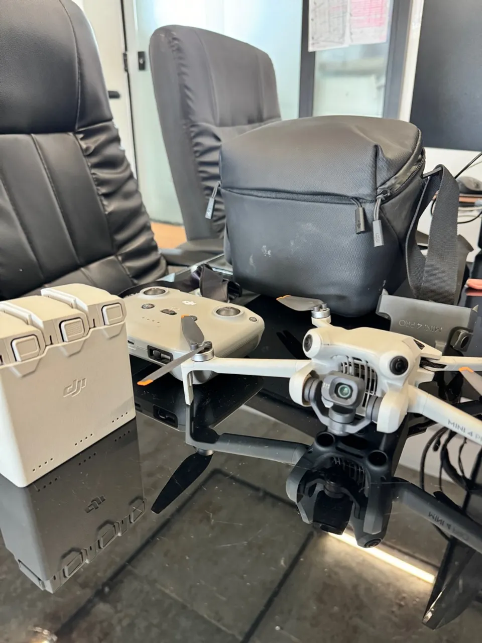 Grava na vertical também- Drone DJI Mini 4 Pro - Completo e Impecável