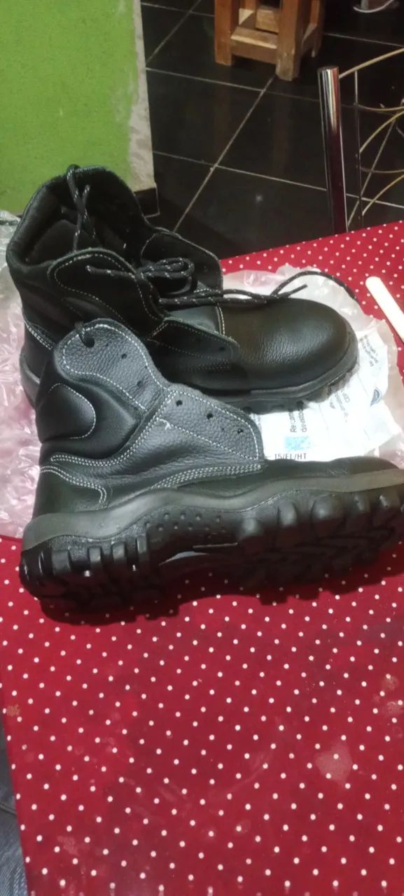 Botina cano longo 38  - Foto 2