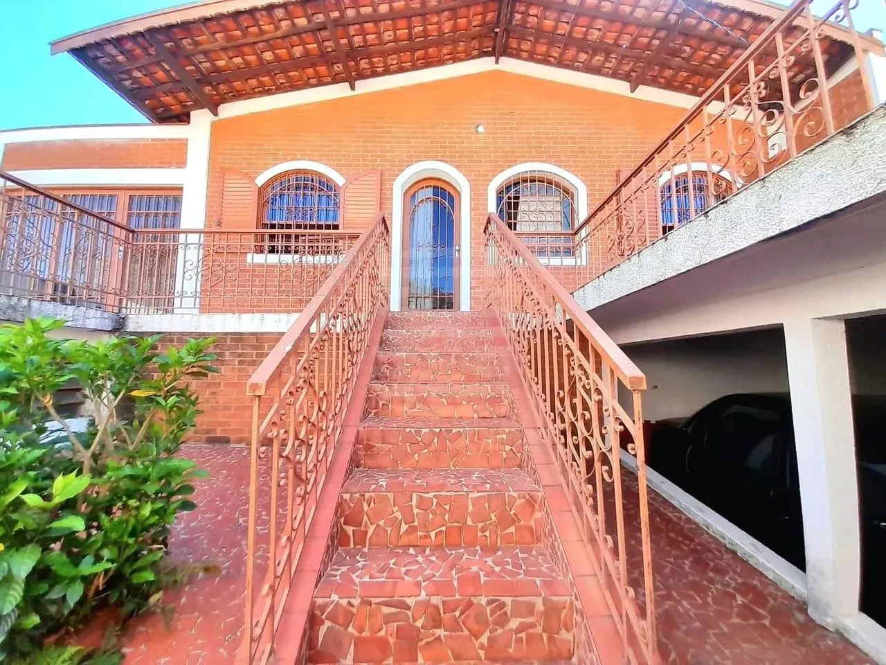 Sobrado com perfil misto - residencial e comercial - 3 quartos - Foto 2