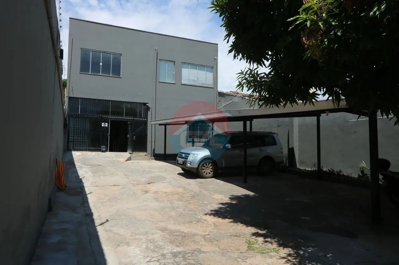 Excelente prédio comercial fácil acesso Av Fernando Fernando Correa e Av Coronel Escolásti - Foto 4
