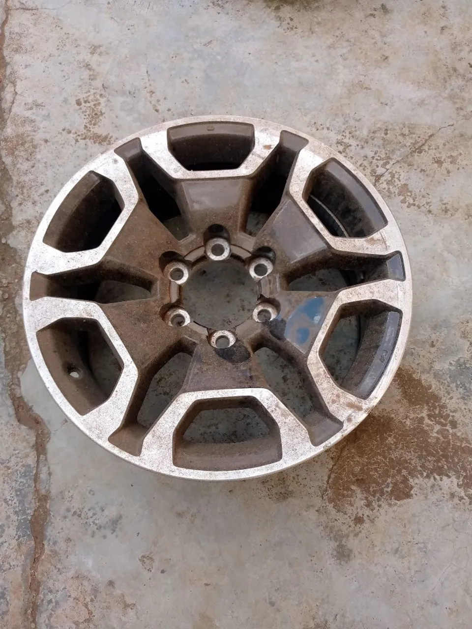 Roda Hillux 2025