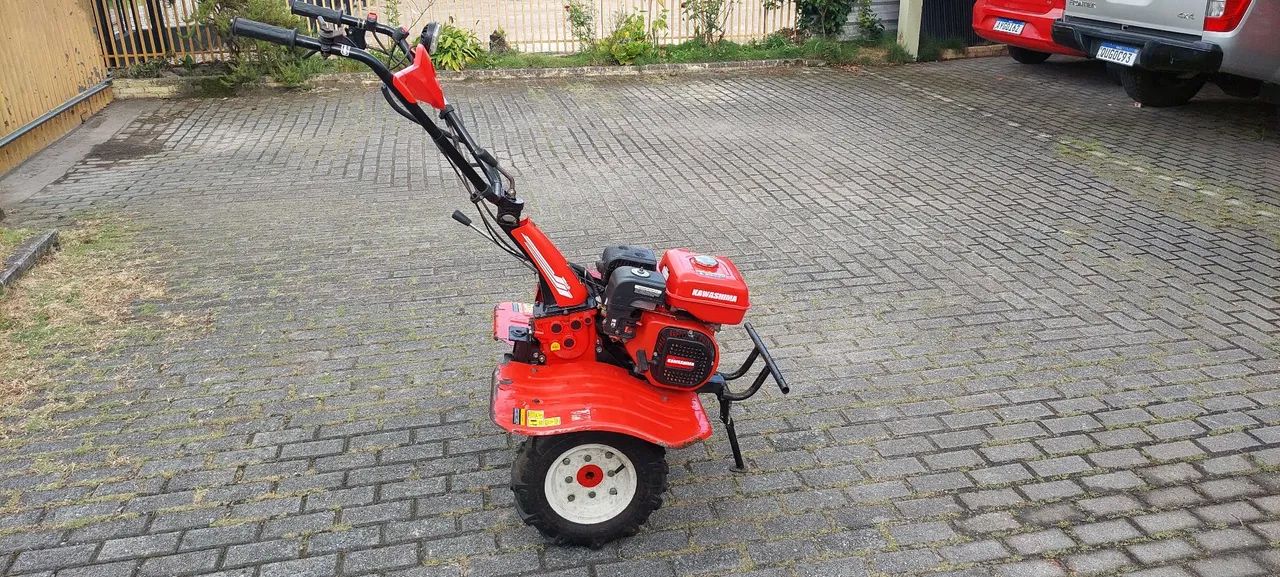 Tratorito, motocultivador, tobata