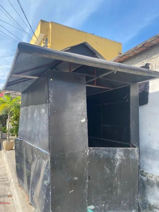 Barraquinha de madeira para comercio