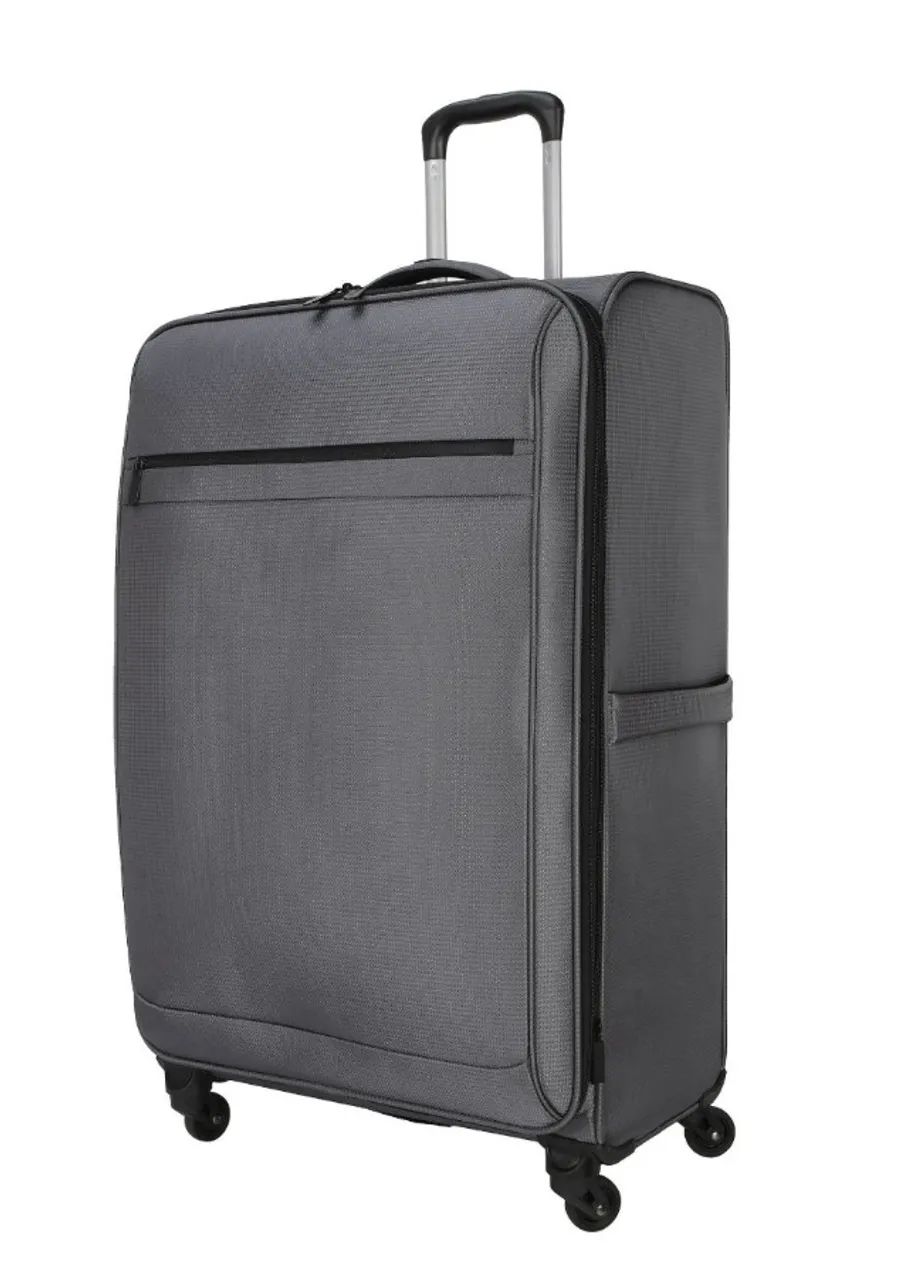 Mala grande 4 rodinhas 23kg Protege importada (Desapego)