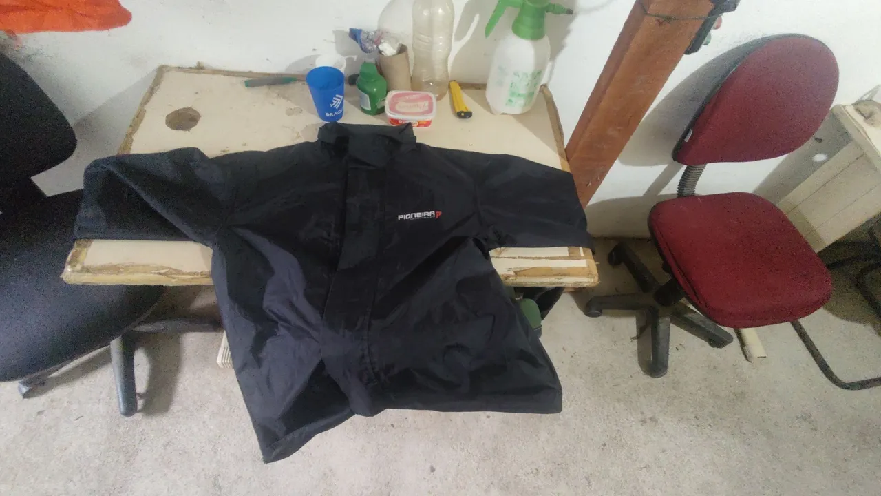 Paixão de chuva de Moto de nylon PIONEIRA - Preta