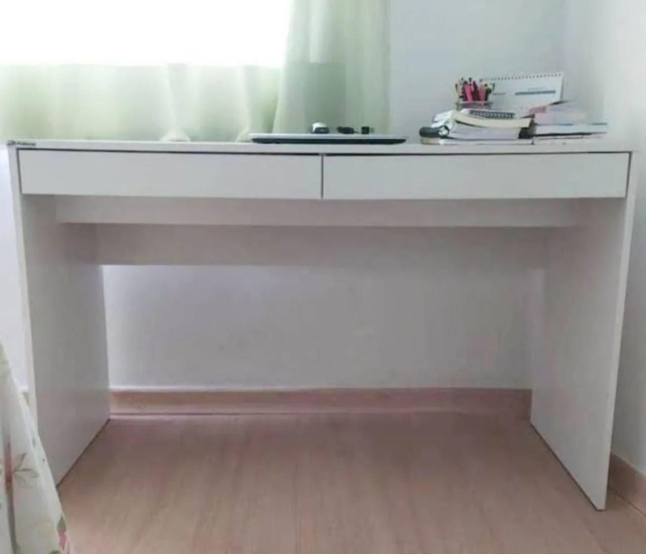 Escrivaninha Branca com2 Gavetas - Design Moderno