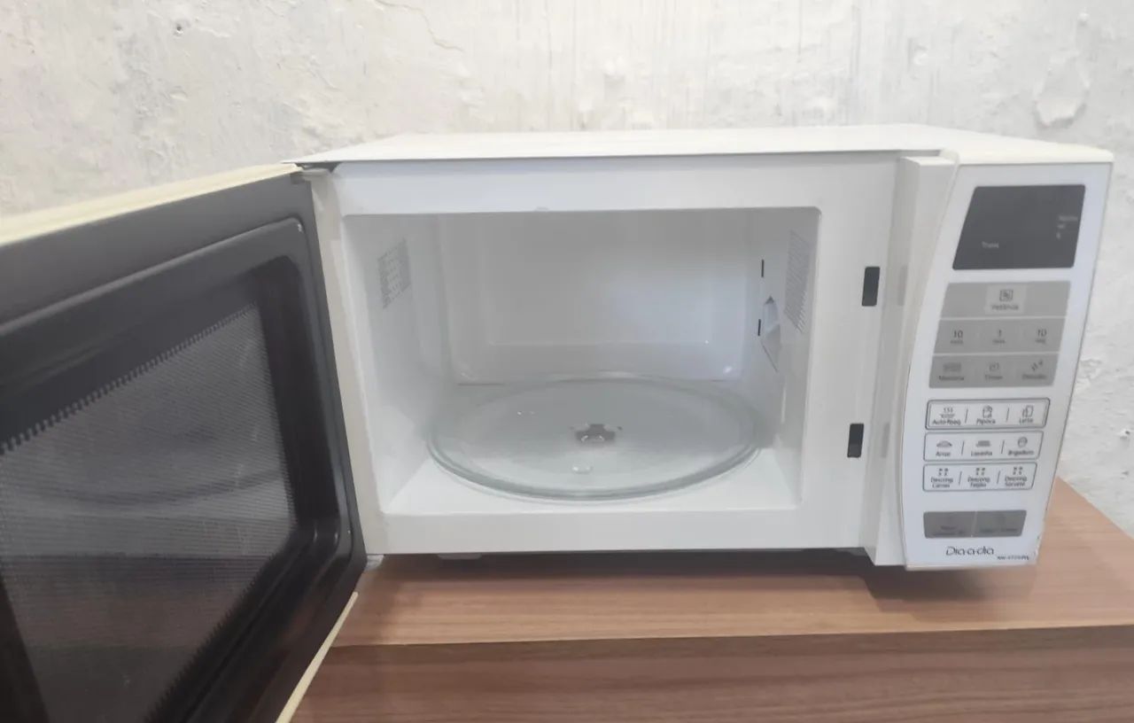 Microondas Panasonic 20l entrega grátis e garantia  - Foto 4