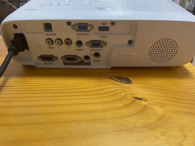 Projetor Epson PowerLite E20 Semi Novo - Foto 4