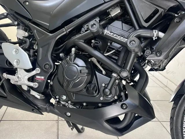 Yamaha / MT-03 2023 - Foto 3