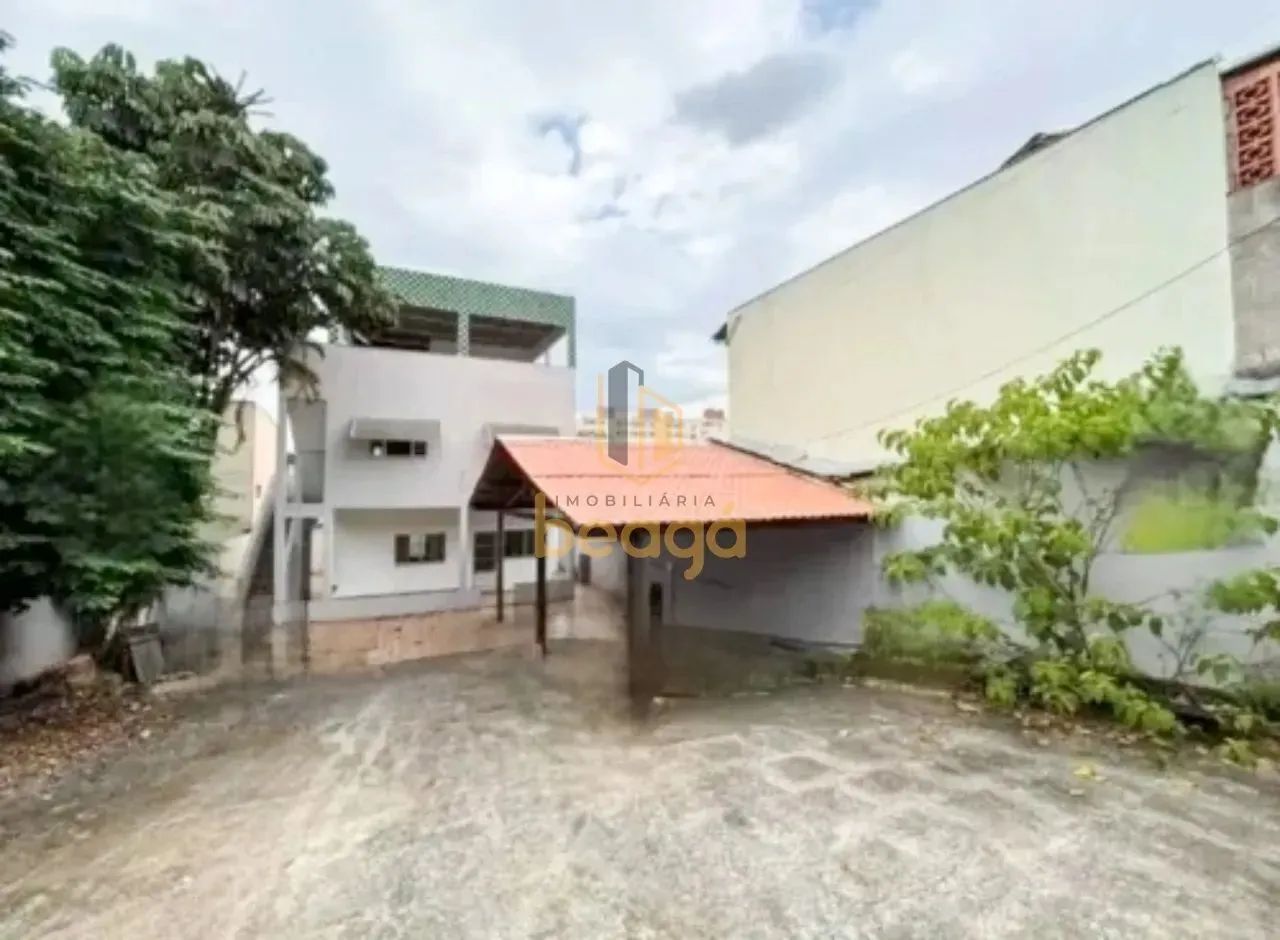 CASA | 4 QUARTOS | SUÍTE | PLANALTO