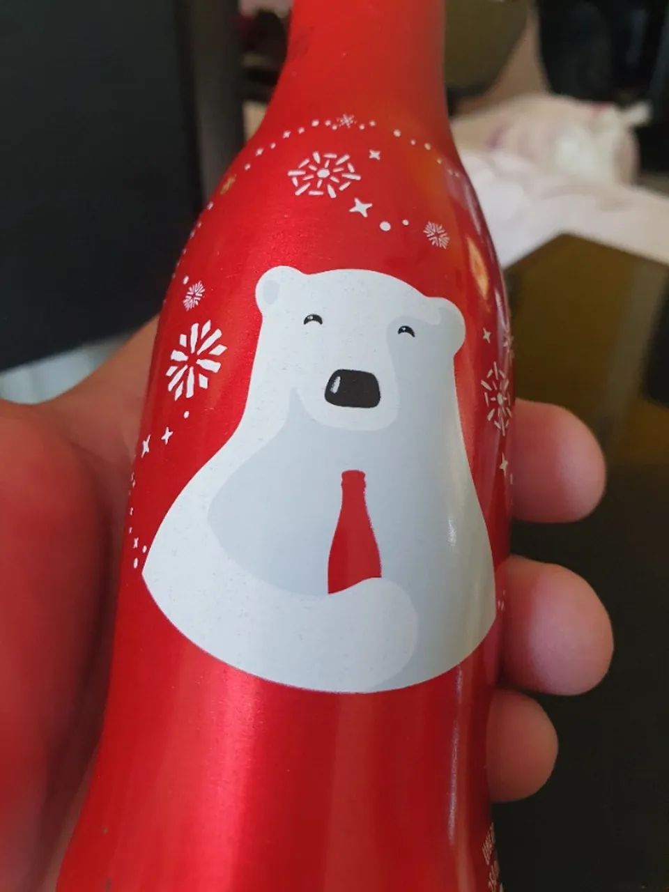 8 Garrafas Comemorativas Coca Cola Urso Polar Cheias e Vedadas - Foto 4