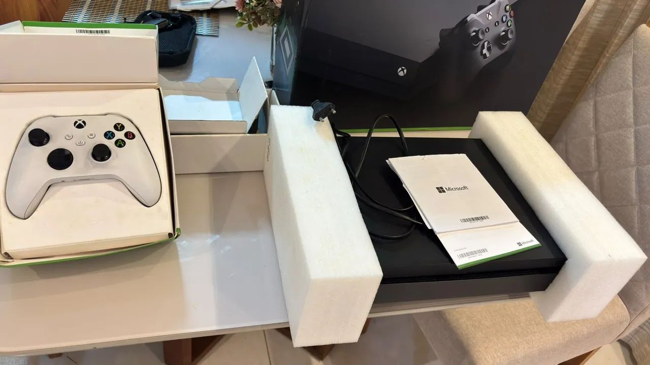 X box One X - Foto 4
