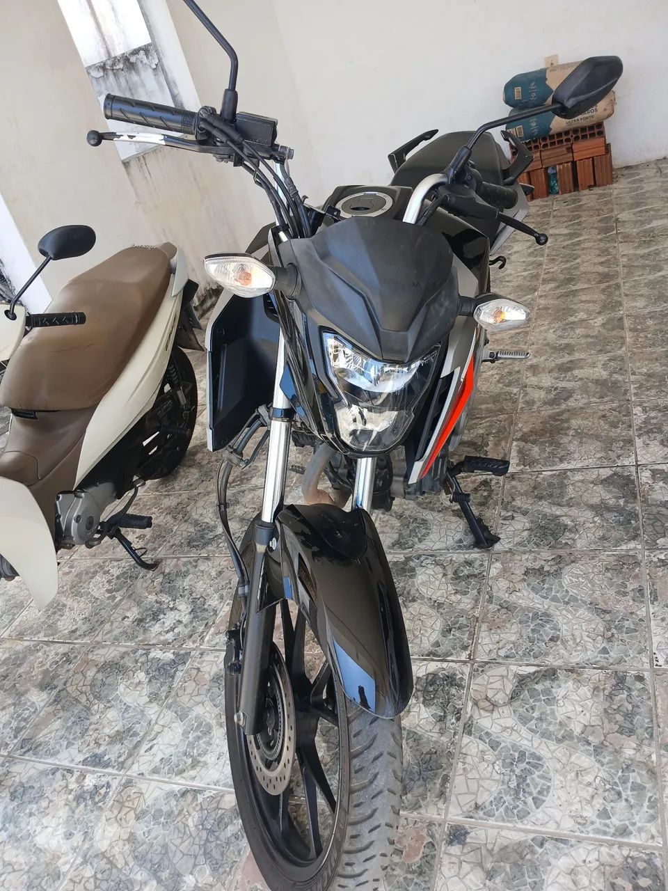 Moto para alugar para habilitados...