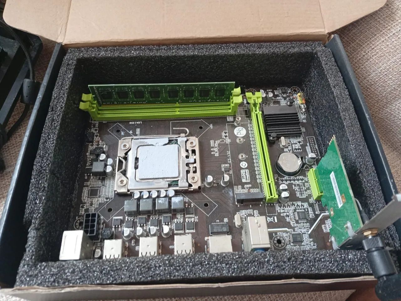 Xeon 2430 + placa mãe + cooler + memória ram 