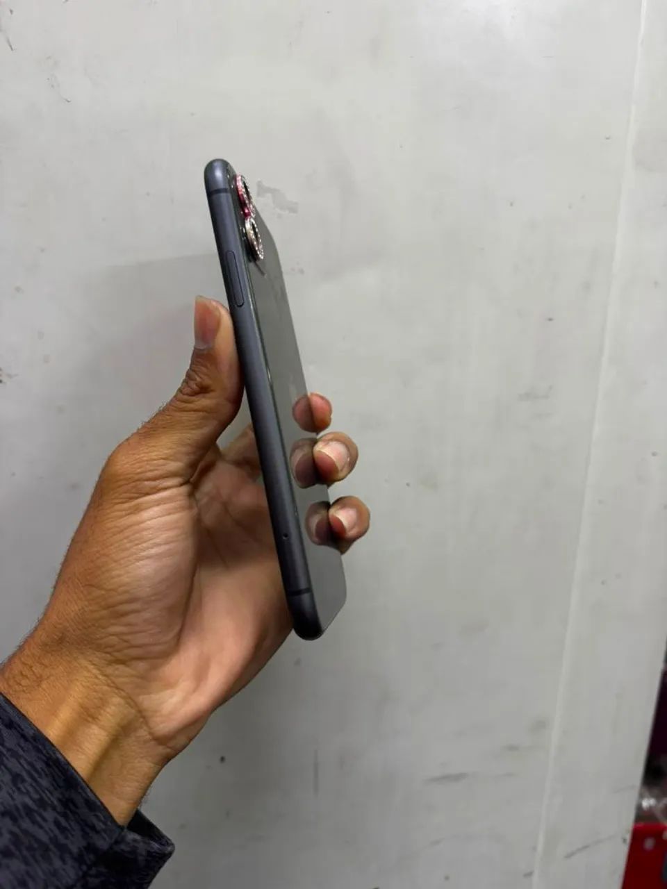 iPhone 11 64 GB bateria 81% - Foto 2