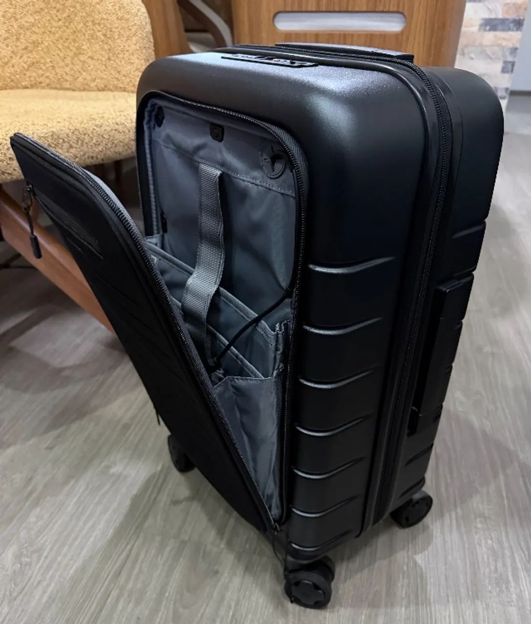 Mala De Mão Samsonite Com Porta Notebook - Foto 4