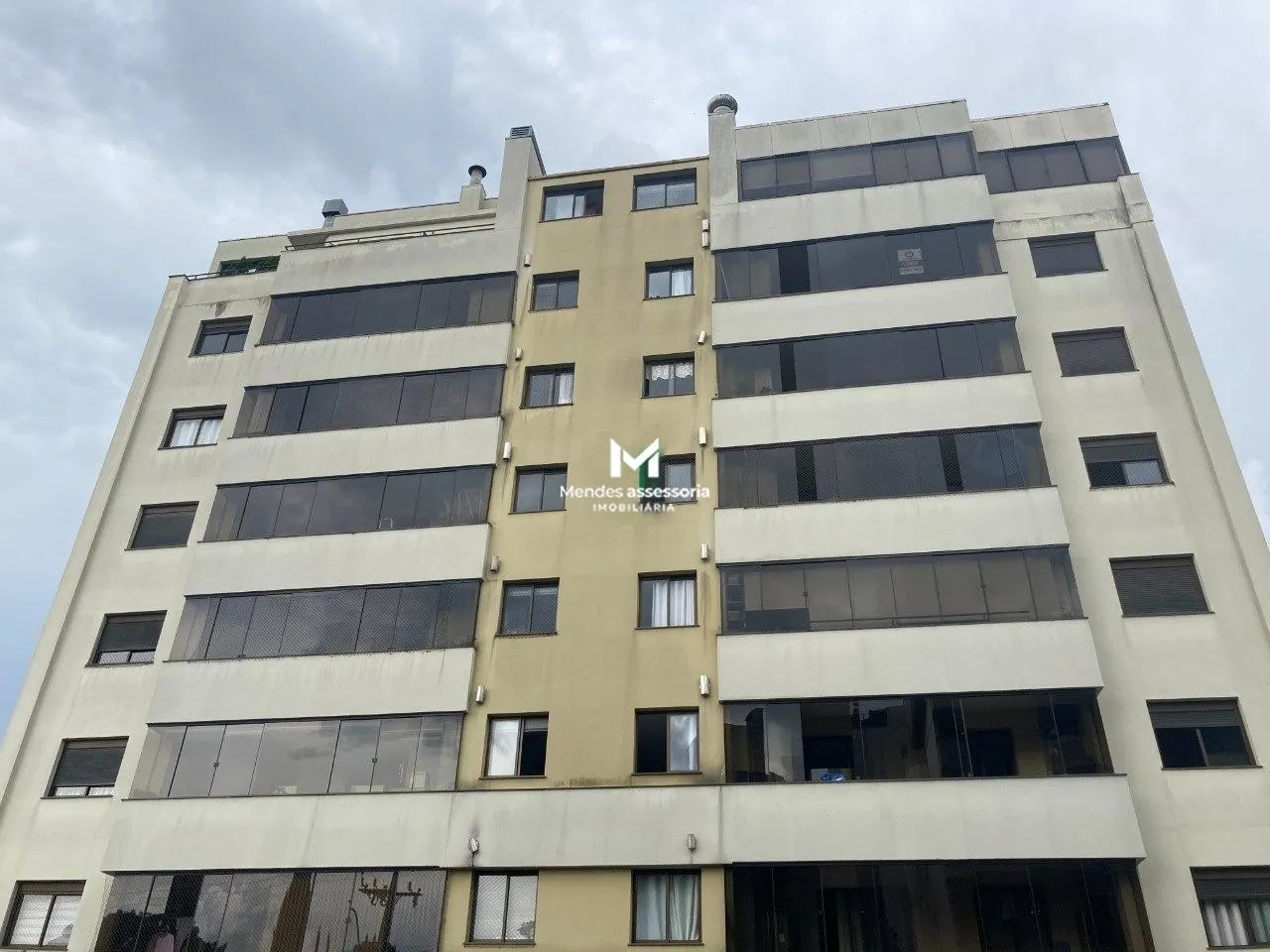 Apartamento com 3 Quartos para Locação no Centro - Foto 2