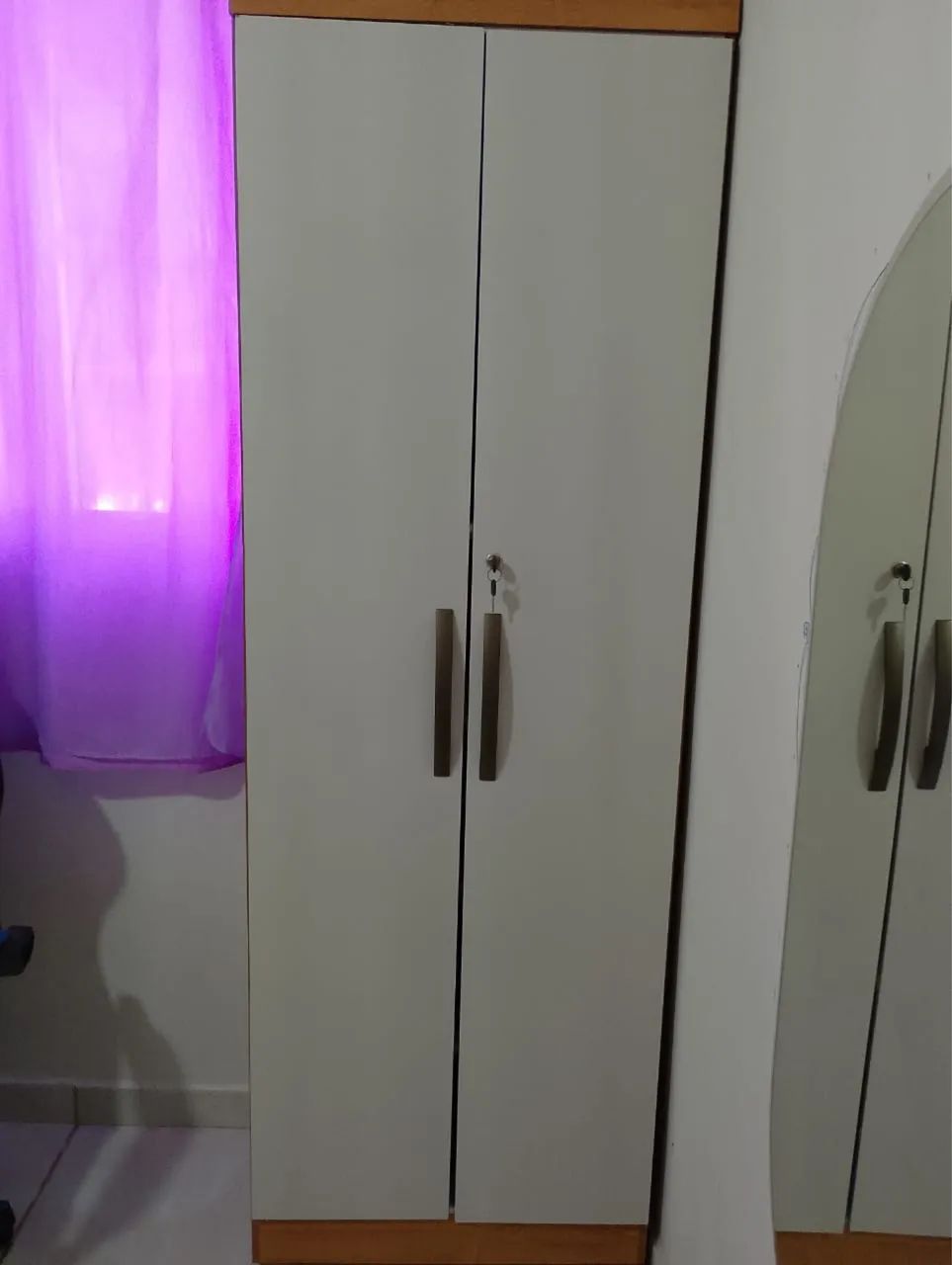 Armário multifuncional 