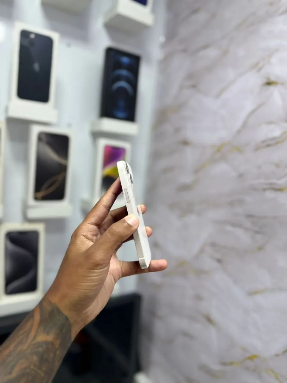 IPHONE 13 MINI 128GB<br>R$ 1.799,00 BRANCO - Foto 2