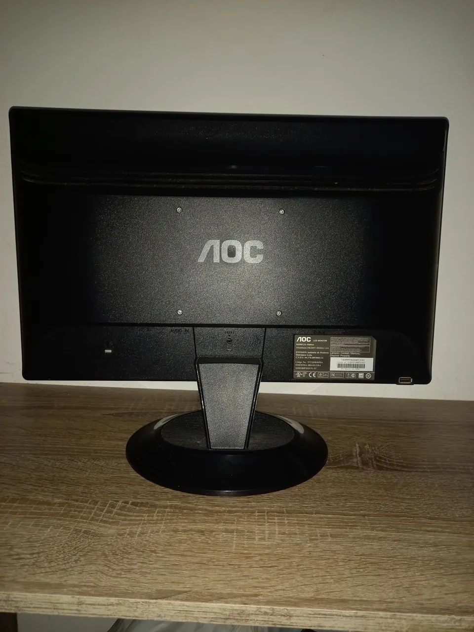 Vendo Dois Monitores Um LG E Outro AOC - Foto 4