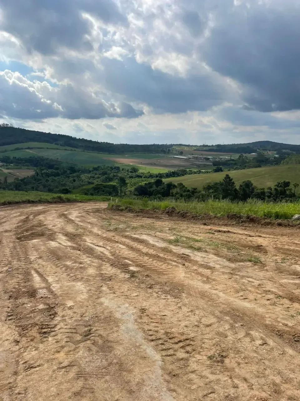 Lotes em Cotia! Aceitamos automóveis como parte do pagamento. - Foto 3