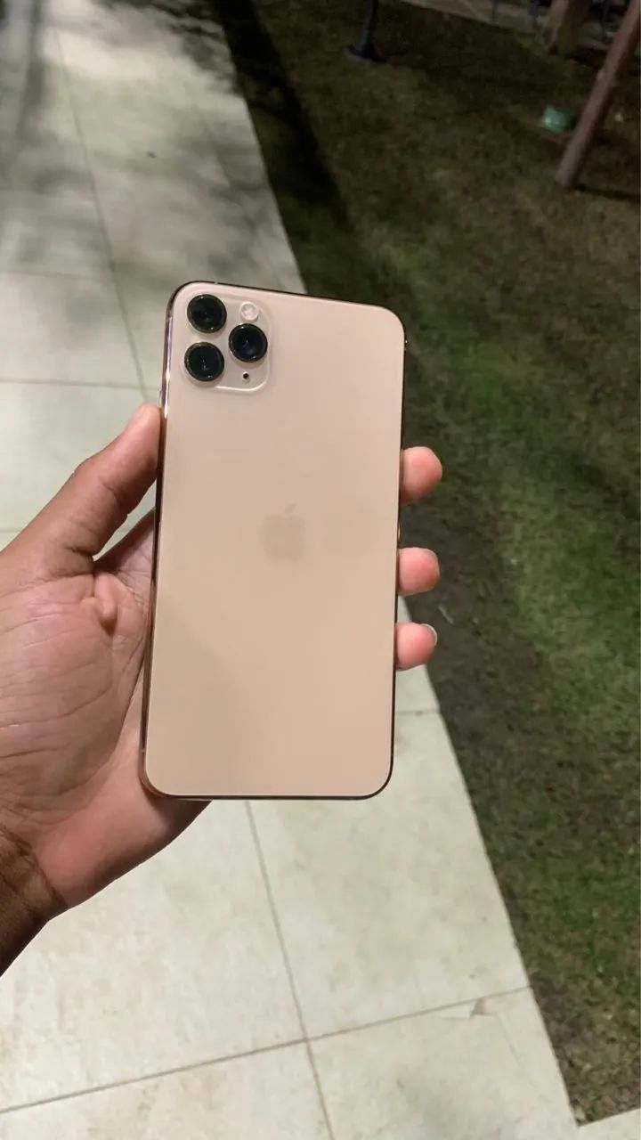 iPhone 11 Pro Max  - Foto 3