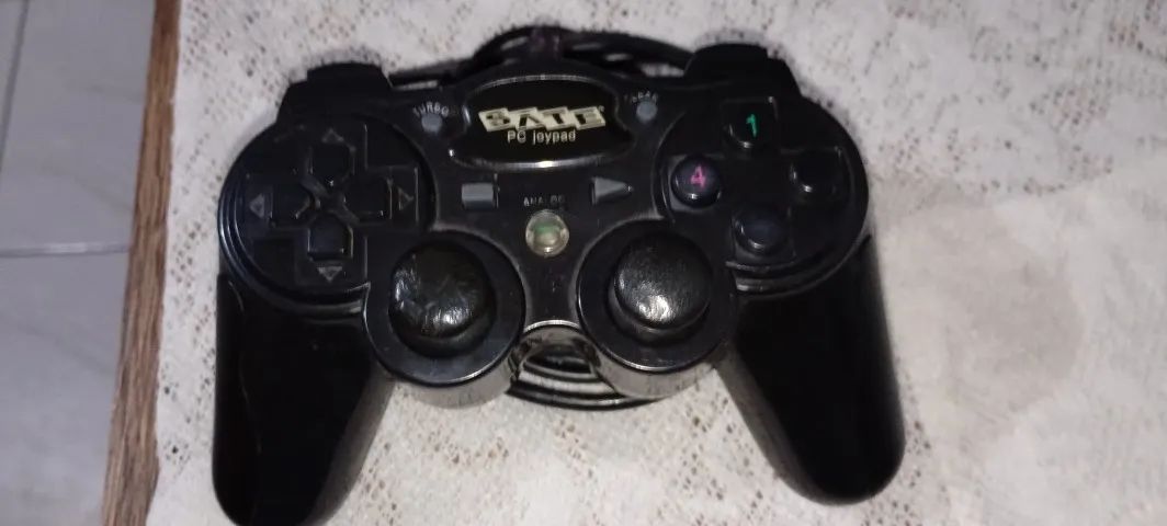 Controle USB de jogos  Para PC. - Foto 2