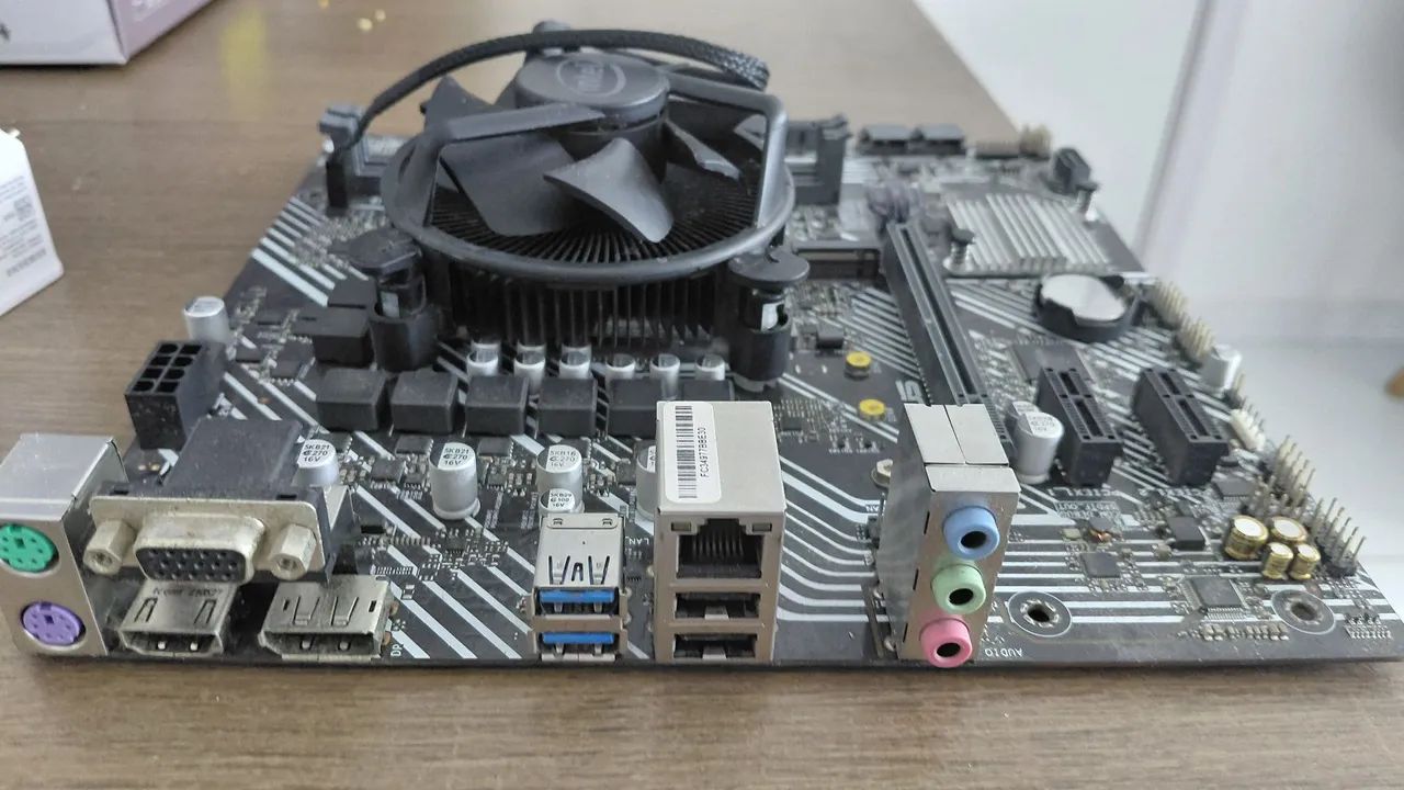Kit Processador e Placa Mãe + Cooler (I3-10105) - Foto 3