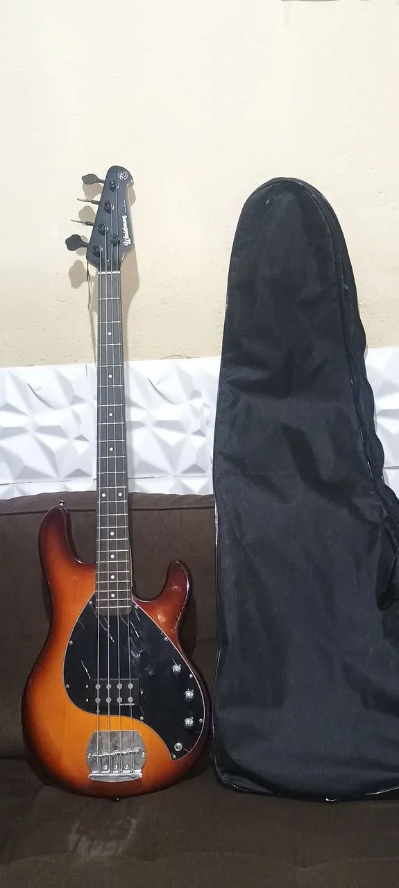 Contrabaixo Seven 4 cordas ( Modelo STRING RAY) - Foto 2