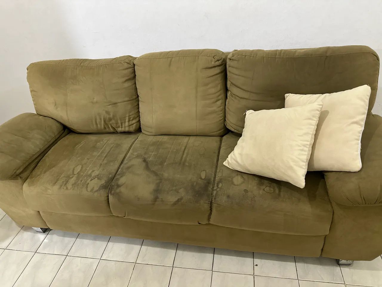 Sofá 03 lugares 