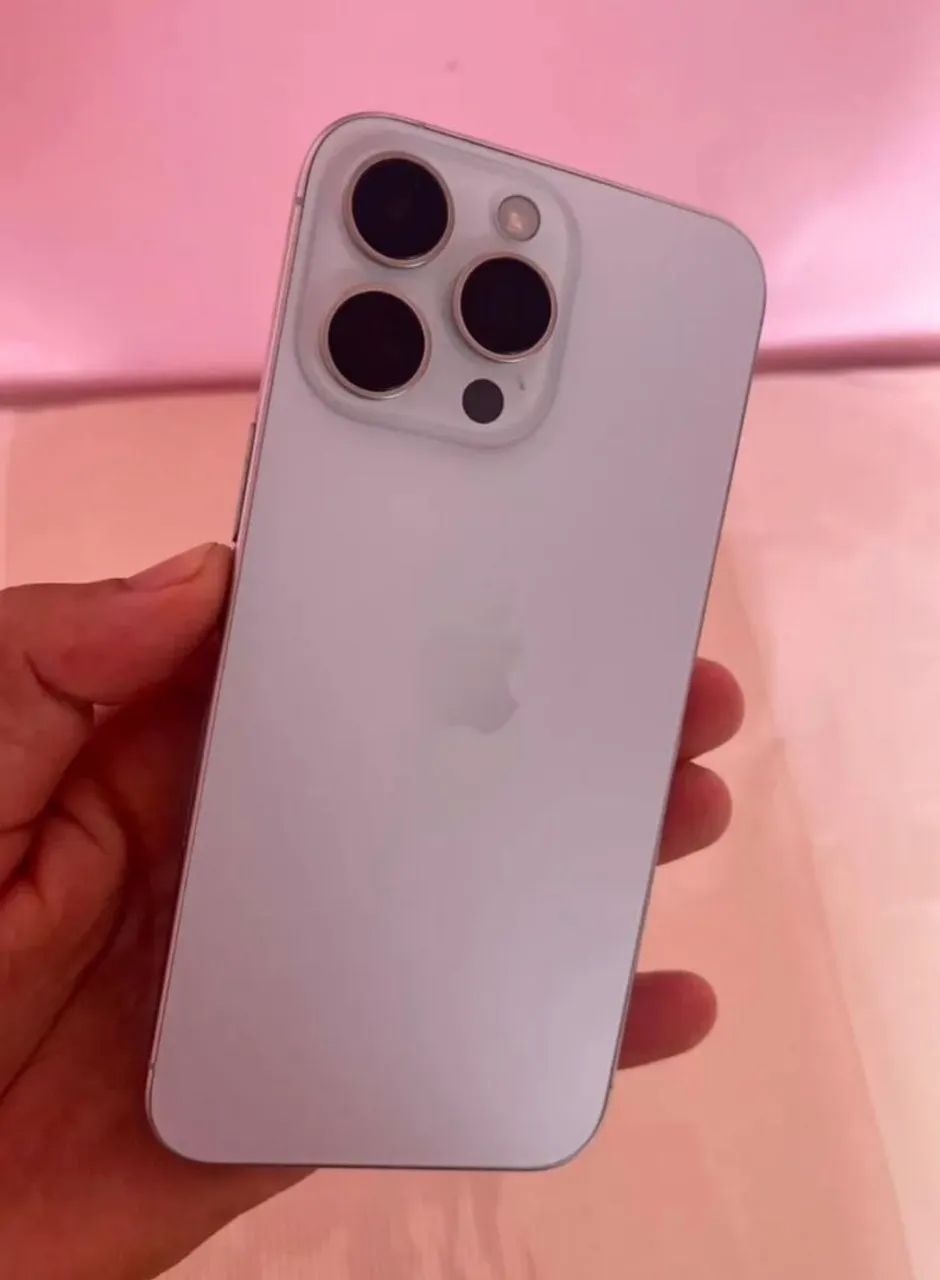 Celular IPhone 15 Pro max - Foto 4