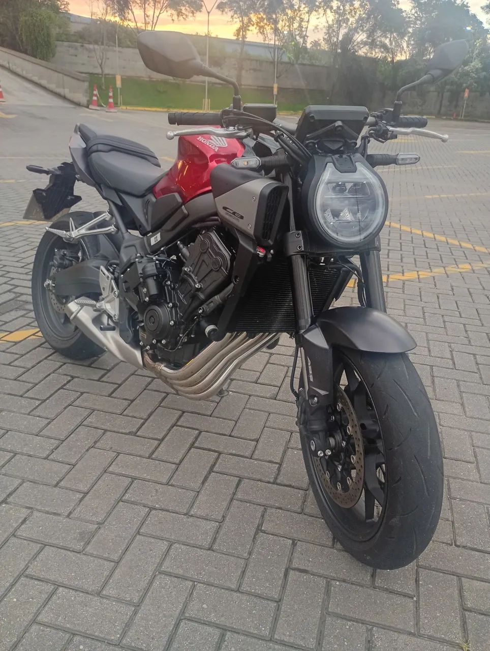 Cb650r ecloutch (5meses de uso) - Foto 2